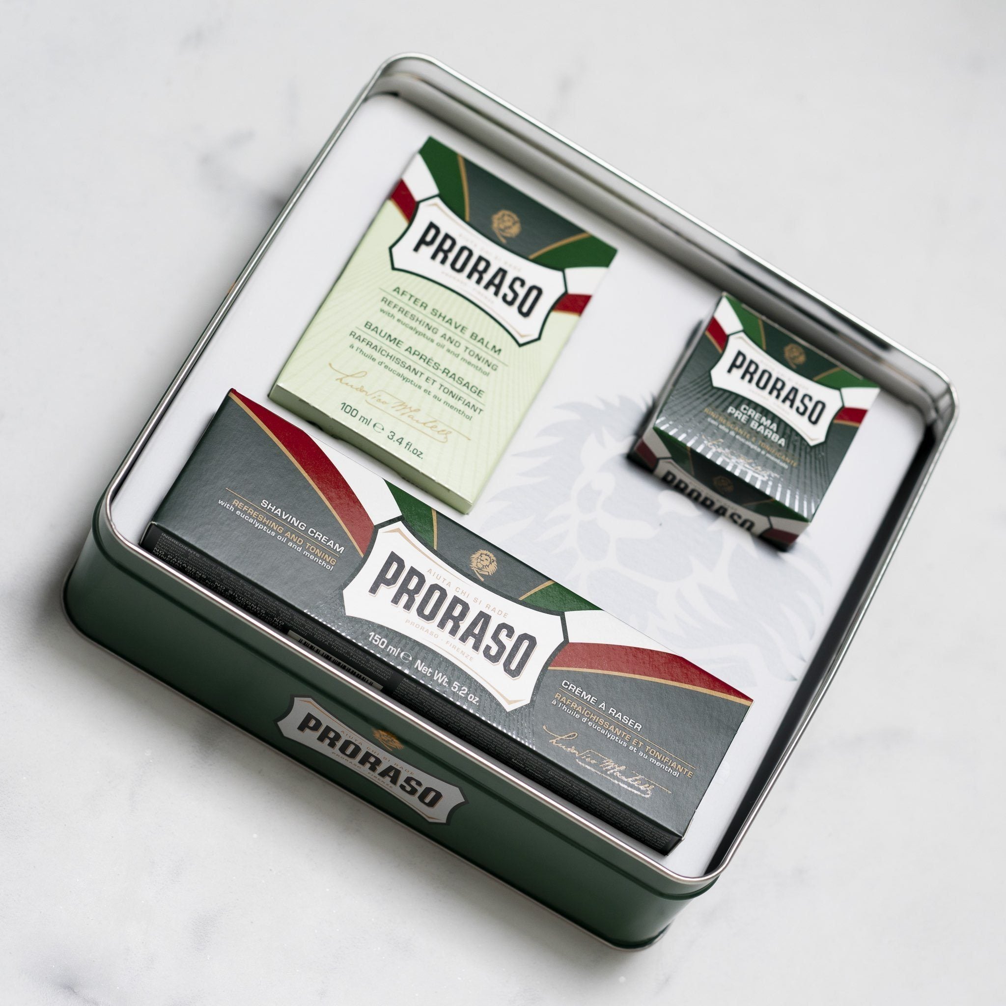 Proraso gavesett med barberprodukter Sandeltre